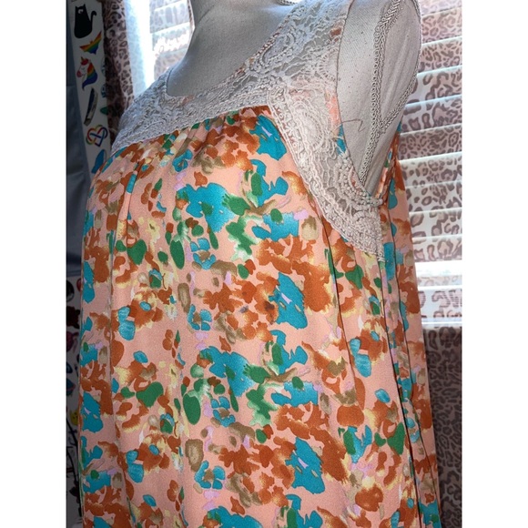 Women’s Orange Lace & Floral Blue Sketch Tank Top 🧡 - Picture 10 of 17